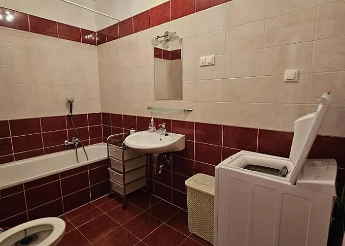 Center Entire * Budapest